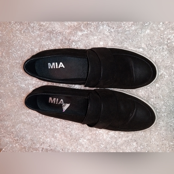 MIA Shoes Mia Ladies Black Loafers Poshmark